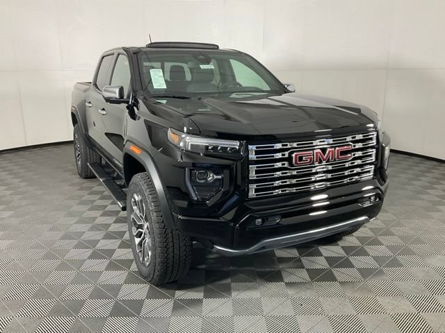 New 2026 GMC Canyon Denali AWD/4WD image 3