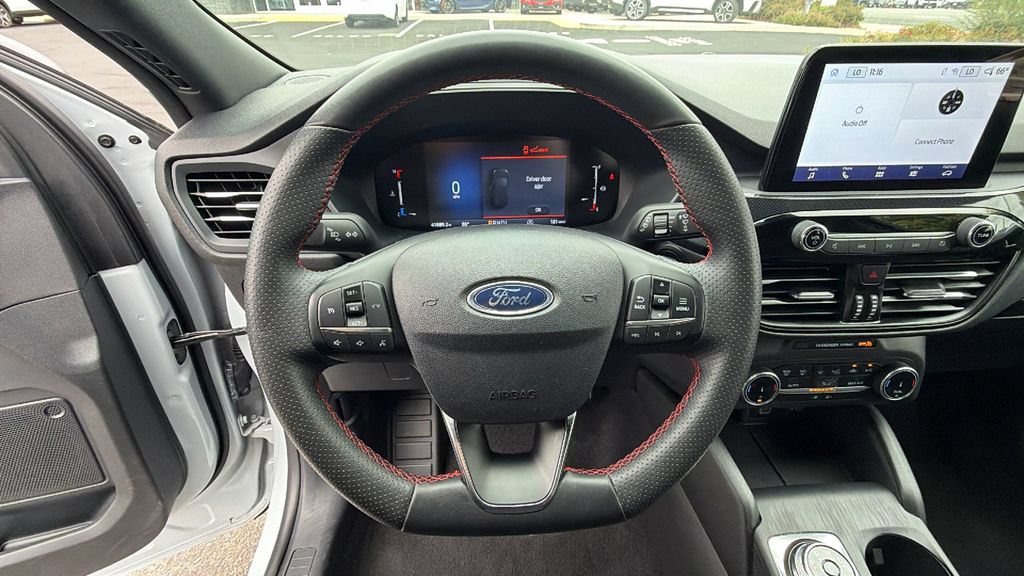 Used 2025 Ford Escape ST-Line FWD image 25