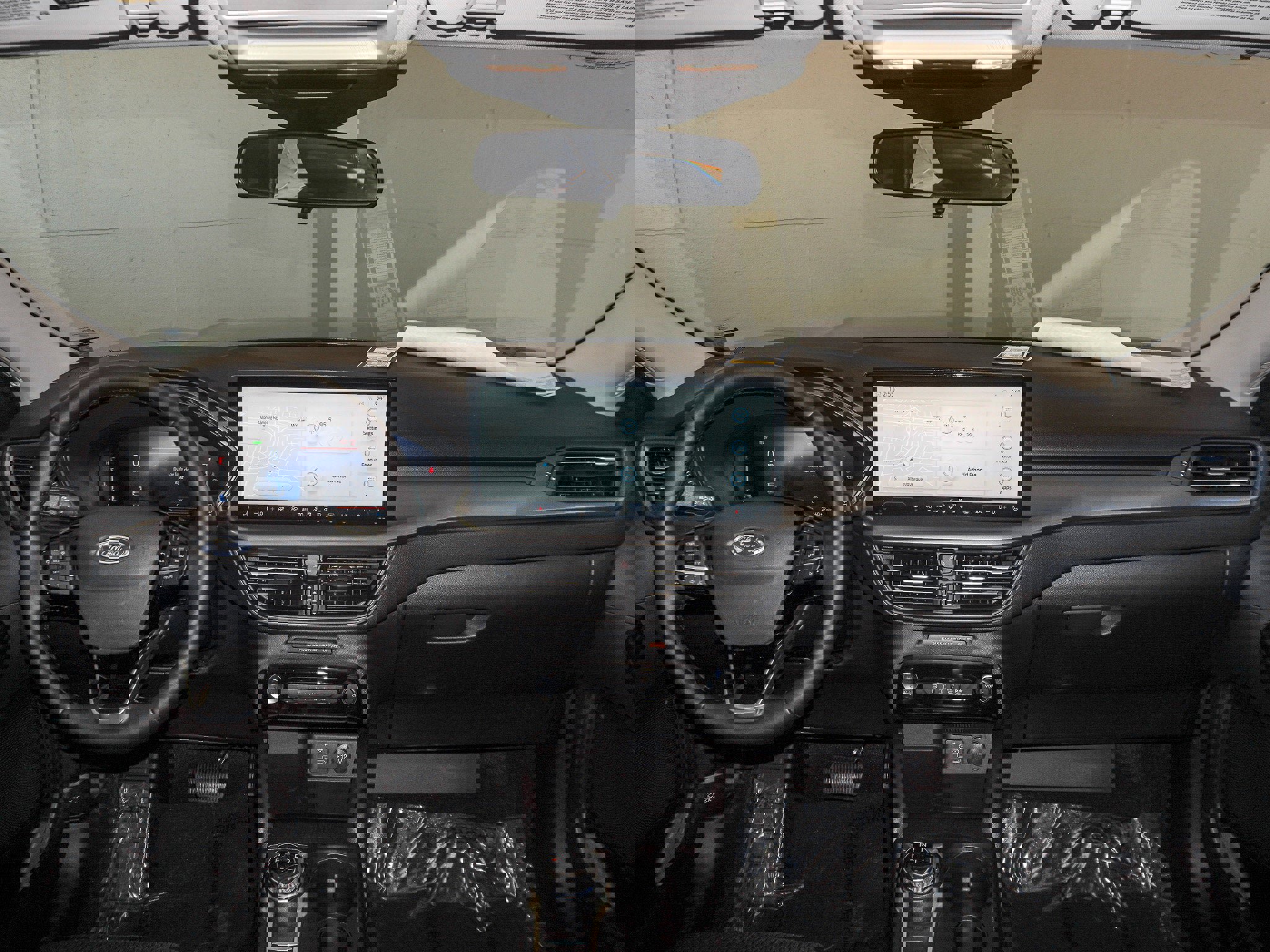 New 2025 Ford Escape SE w/ Class II Trailer Tow Package image 25