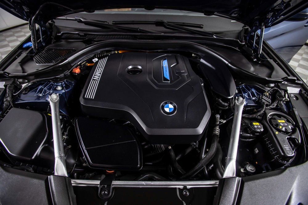 Used 2023 BMW 530e w/ M Sport Package image 46
