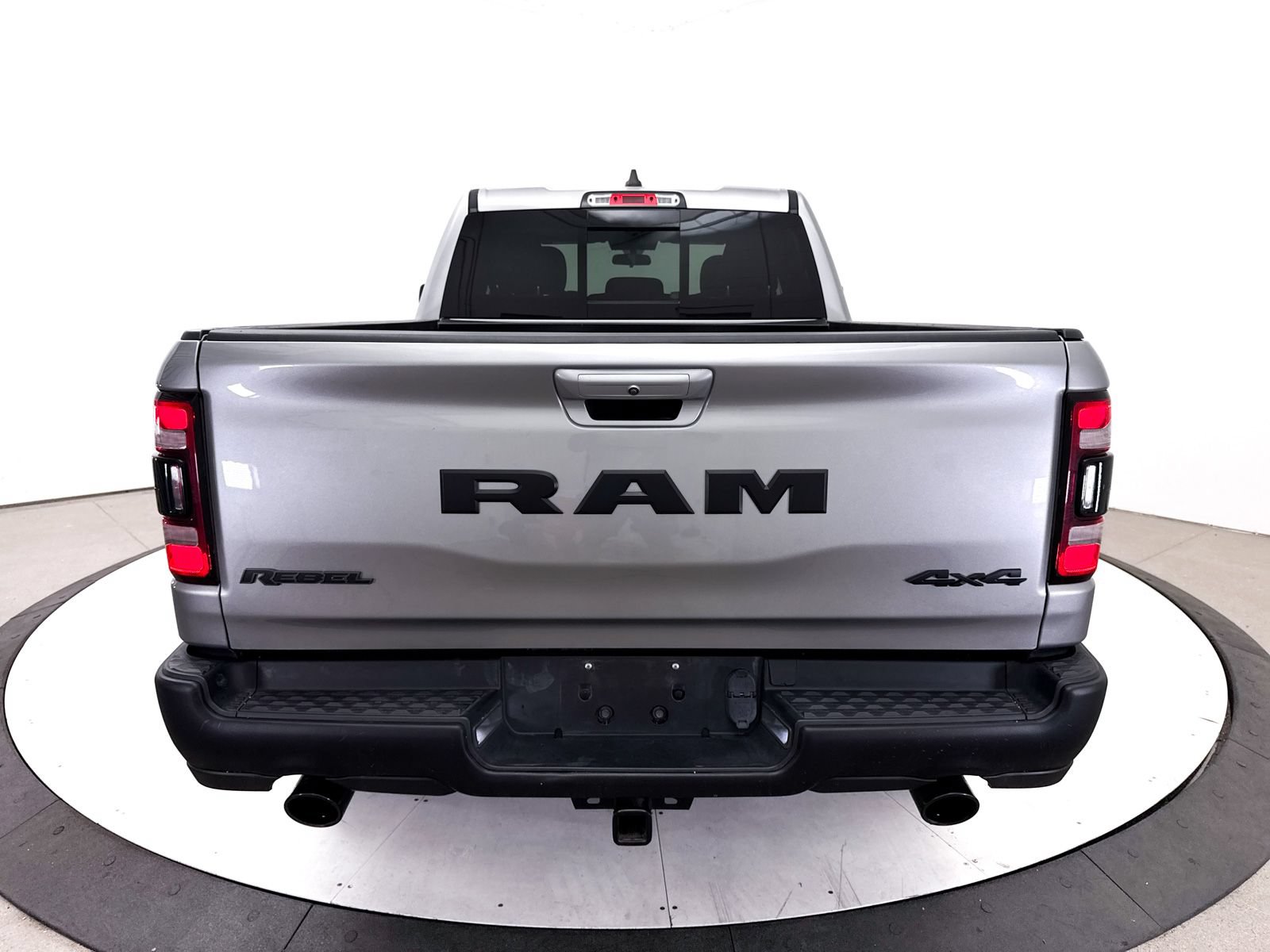 Used 2020 RAM 1500 Rebel AWD/4WD image 15