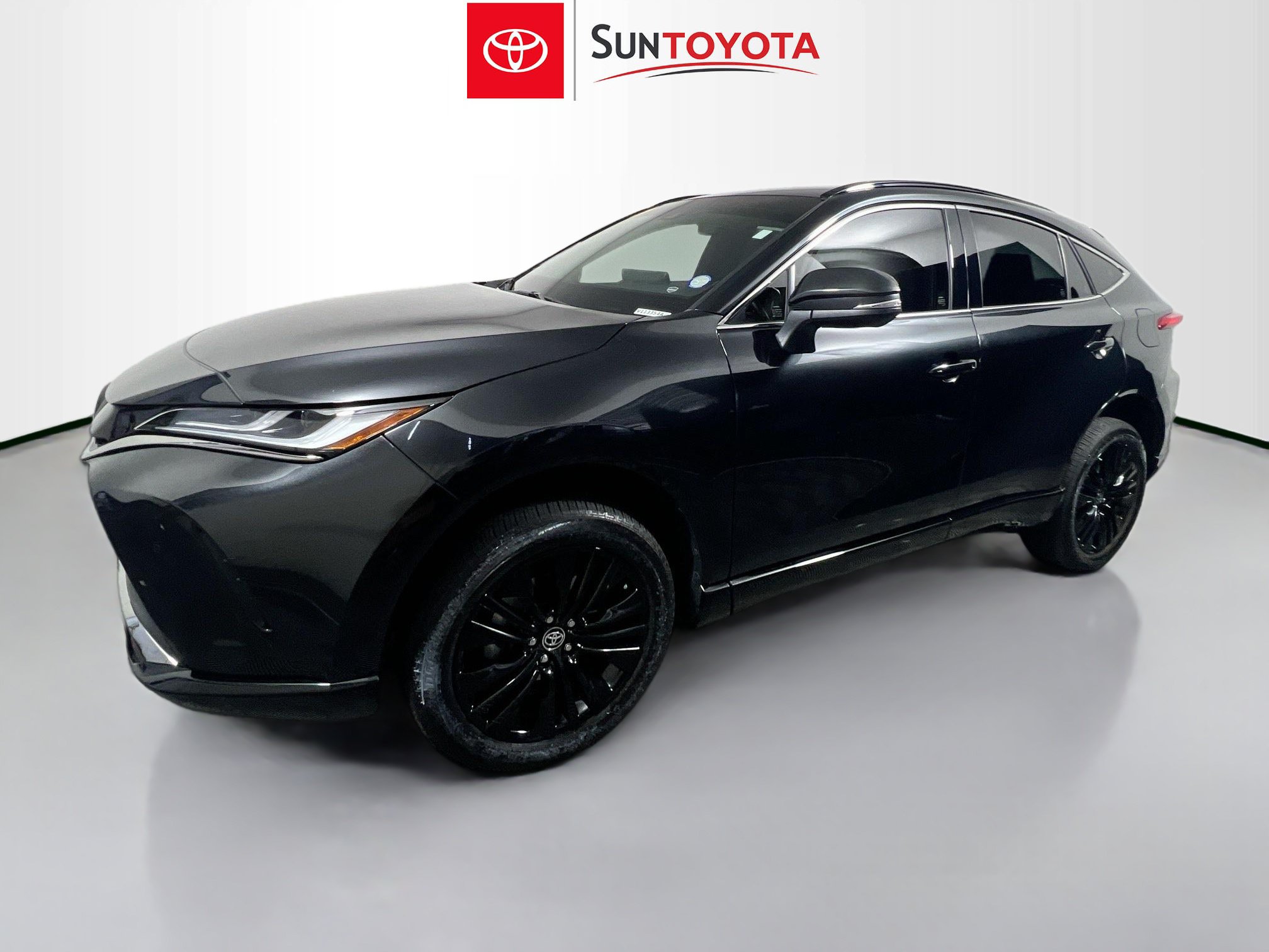 Used 2024 Toyota Venza Nightshade AWD/4WD image 9