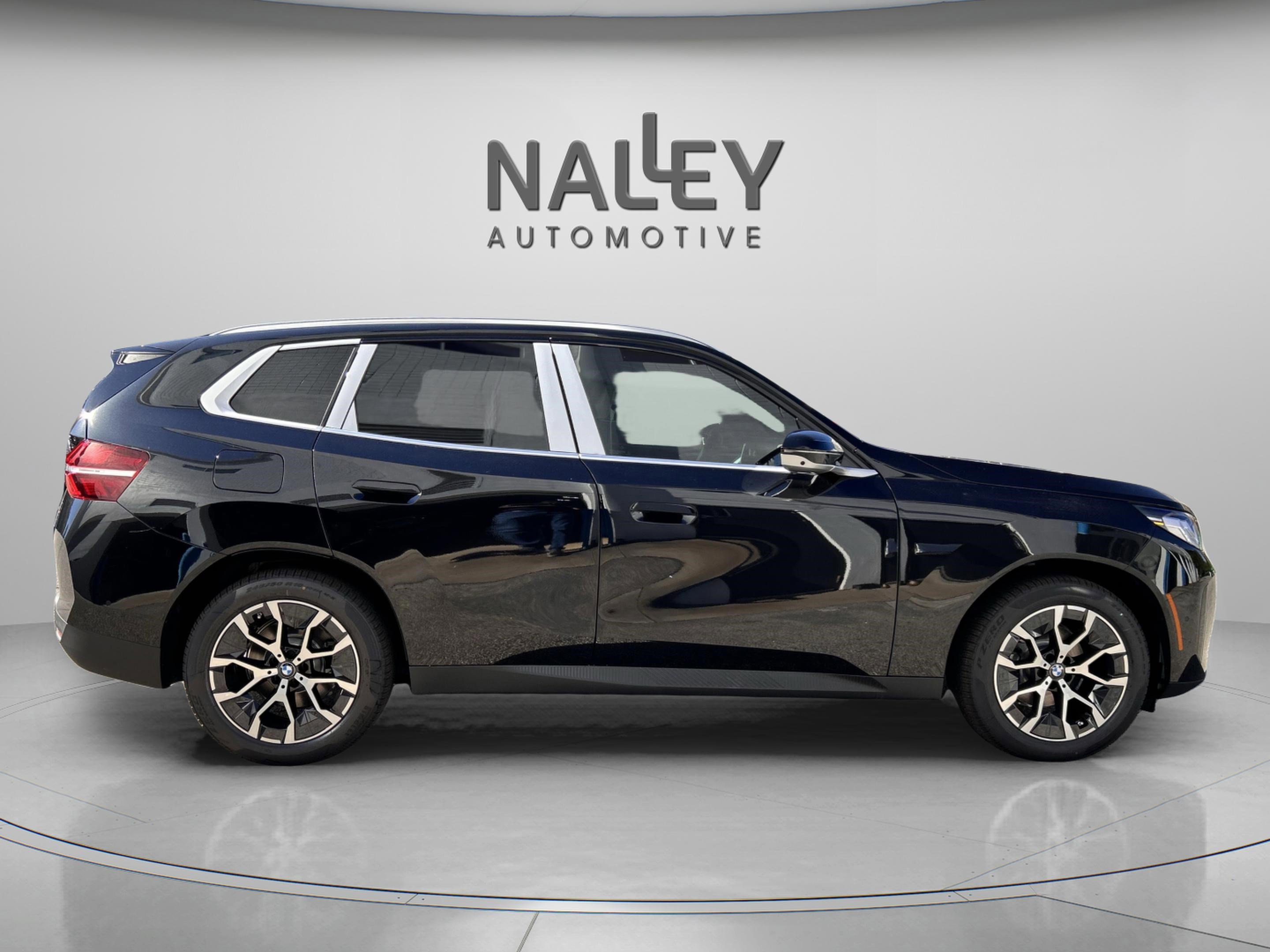 Used 2026 BMW X3 xDrive30 w/ Premium Package image 4