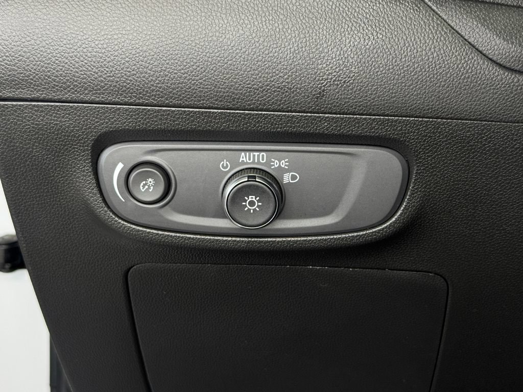 Used 2024 Buick Encore GX Preferred FWD image 18