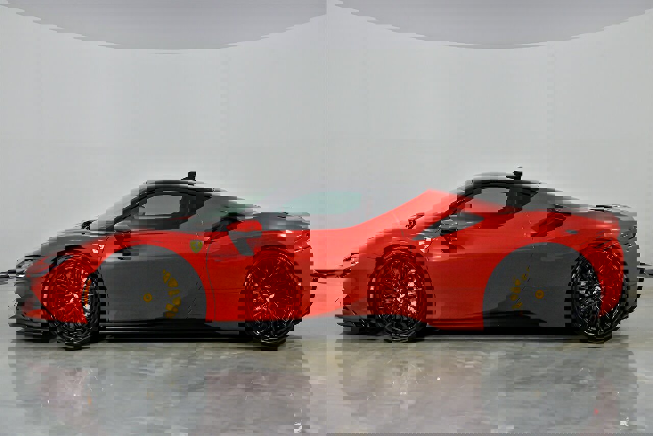 Used 2023 Ferrari SF90 Stradale image 7