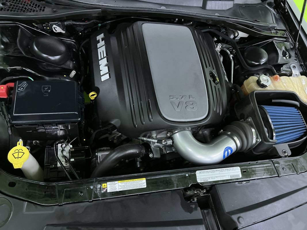 Used 2012 Dodge Challenger R/T RWD image 30