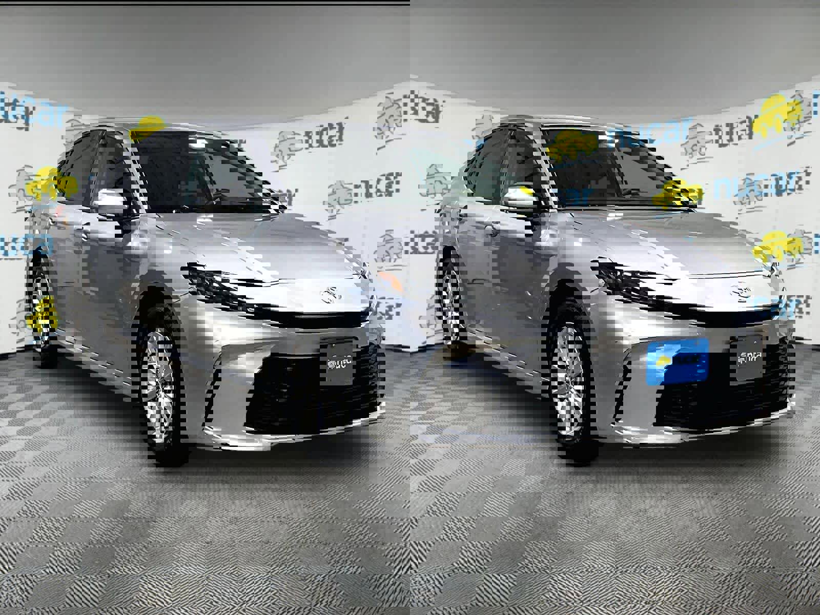 Used 2025 Toyota Camry LE image 1