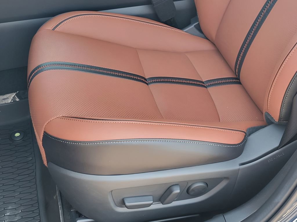 Used 2025 MAZDA CX-50 2.5 Turbo w/ Weather Package image 17