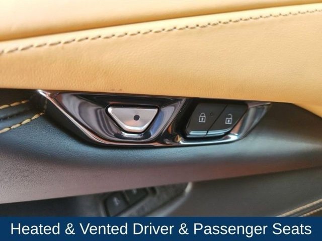 Used 2024 Chevrolet Corvette Stingray Premium Cpe w/ Z51 Performance Package image 37