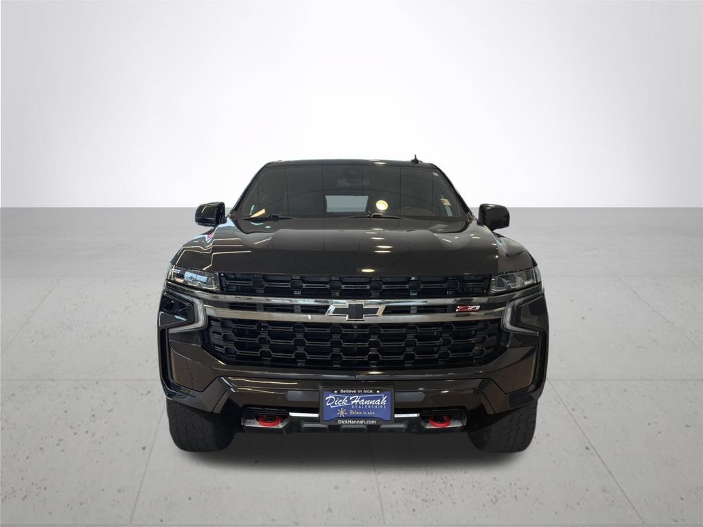 Used 2022 Chevrolet Tahoe Z71 w/ Luxury Package AWD/4WD image 3