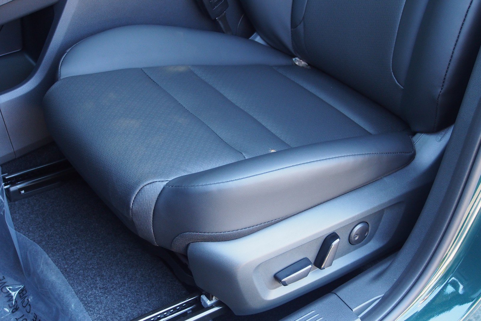 New 2026 Nissan Rogue Dark Armor FWD image 18