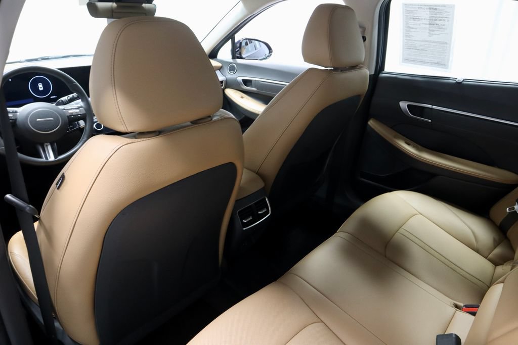 Used 2025 Hyundai Sonata Limited FWD image 27