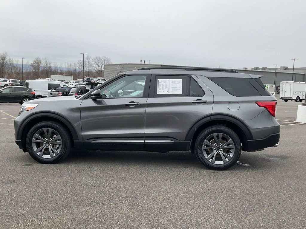 Used 2023 Ford Explorer XLT w/ Equipment Group 202A image 27