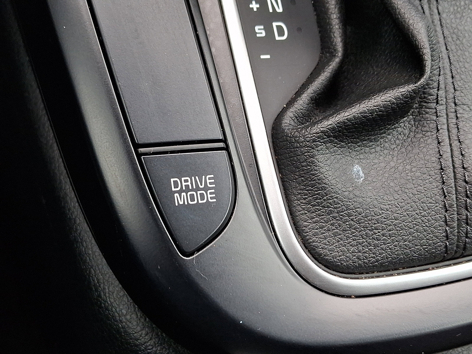 Used 2023 Kia Soul LX image 24