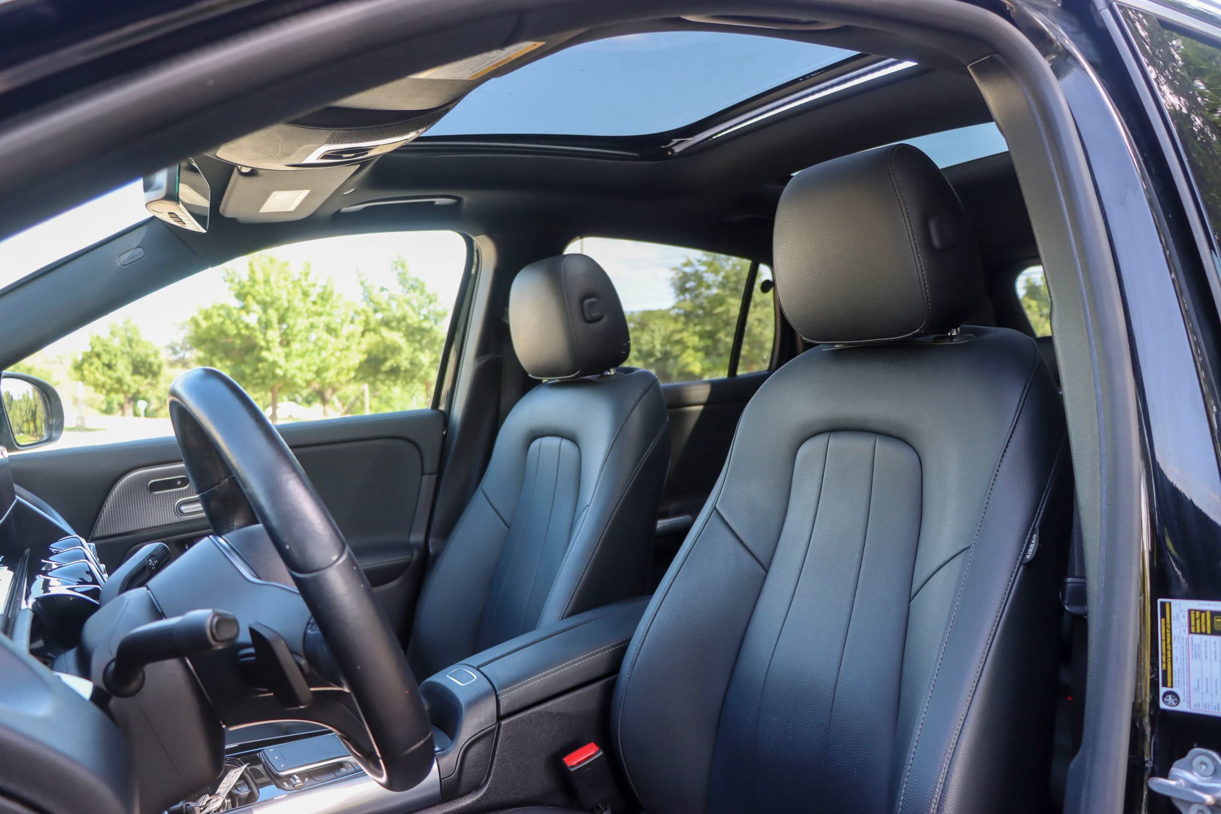 Used 2021 Mercedes-Benz GLA 250 w/ Premium Package image 15