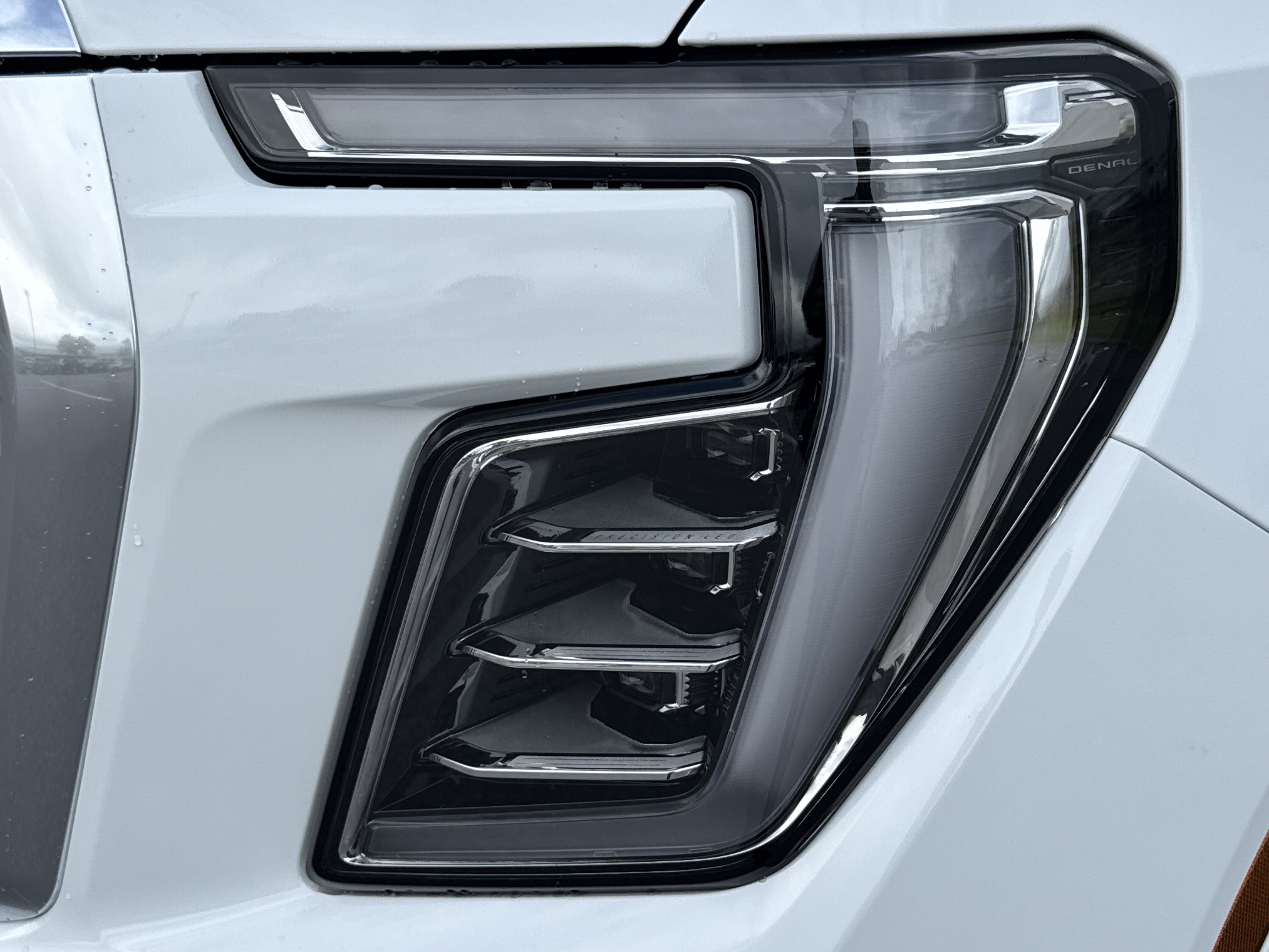 New 2026 GMC Yukon XL Denali AWD/4WD image 6