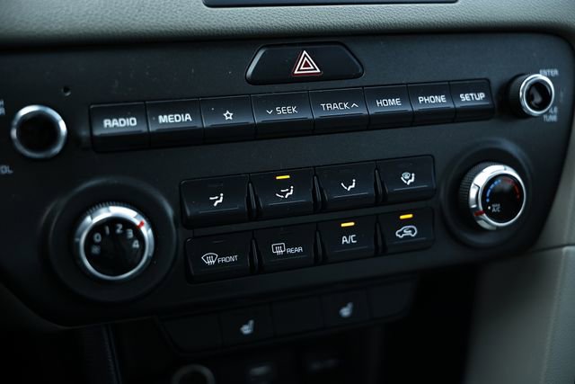 Used 2022 Kia Sportage Nightfall Edition image 37