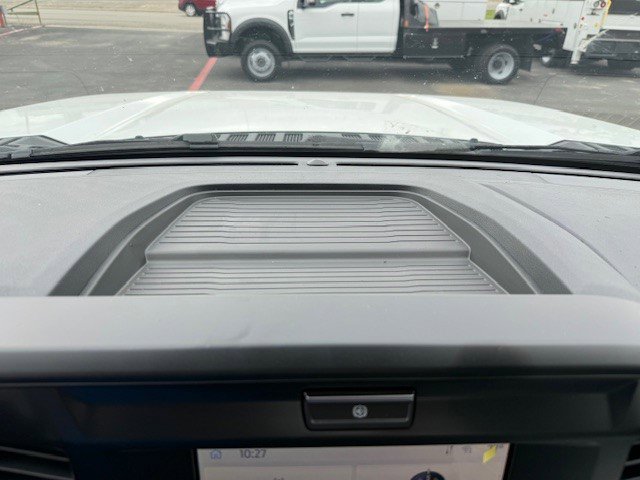 New 2026 Ford F550 4x4 Regular Cab Super Duty image 16