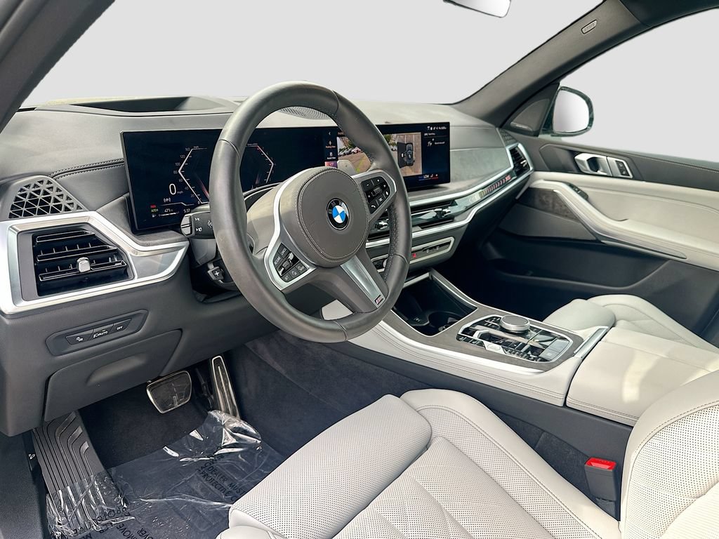 Used 2026 BMW X5 xDrive40i w/ M Sport Package AWD/4WD image 9