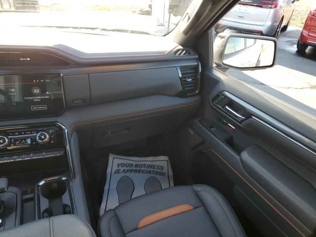 Used 2023 GMC Sierra 1500 AT4 w/ AT4 Premium Package image 16