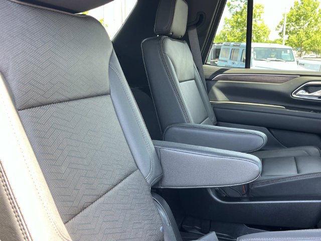 Used 2024 Chevrolet Tahoe High Country w/ Advanced Technology Package AWD/4WD image 24