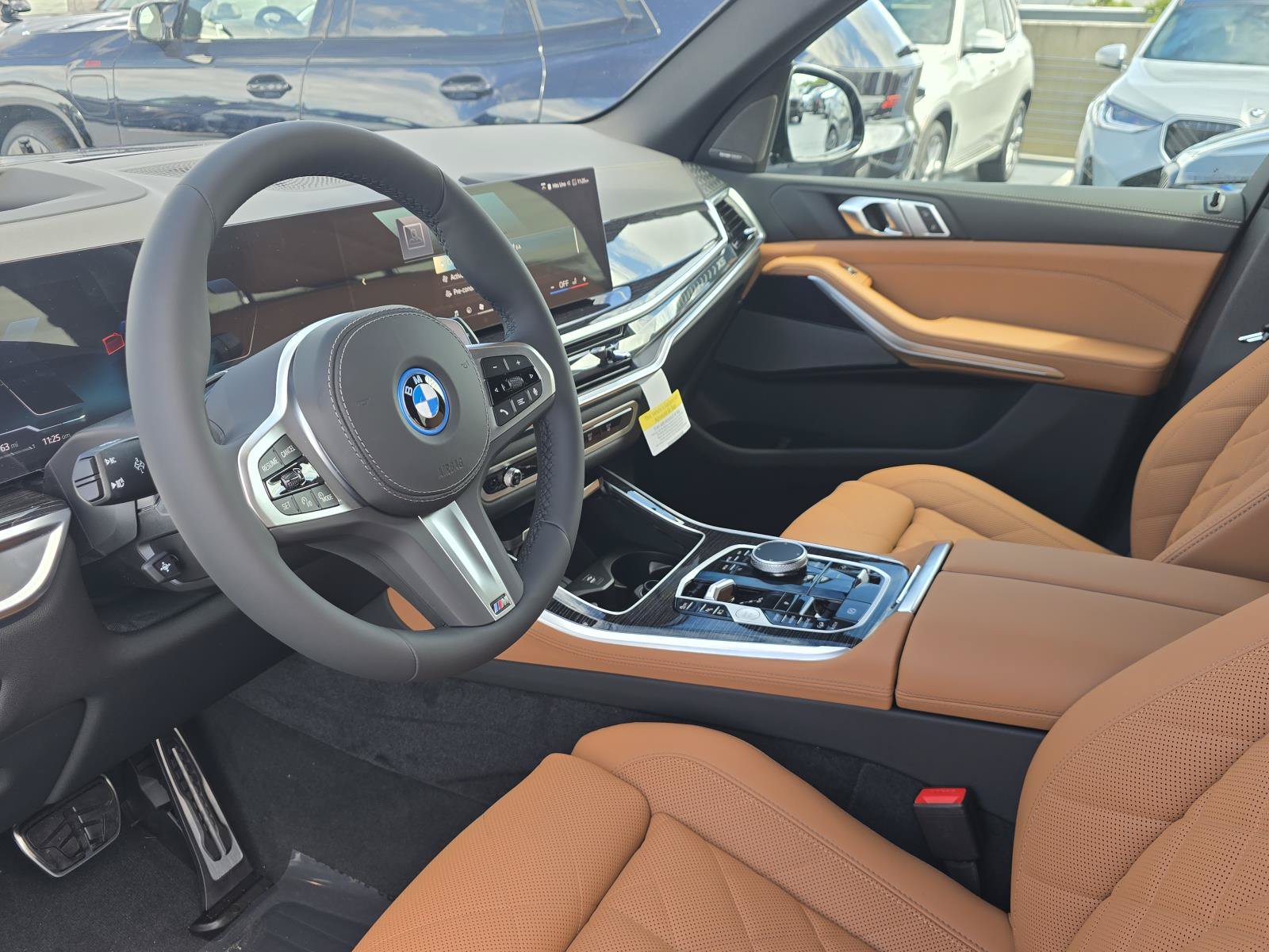 New 2026 BMW X5 xDrive50e w/ M Sport Package AWD/4WD image 16