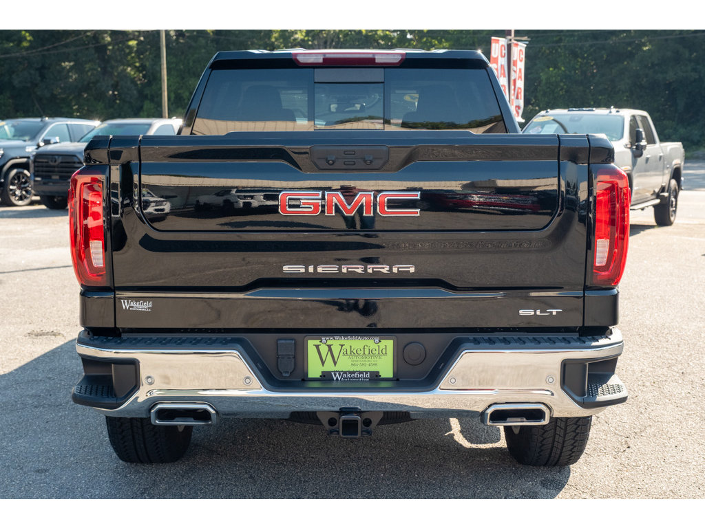 Used 2024 GMC Sierra 1500 SLT w/ SLT Premium Plus Package AWD/4WD image 7