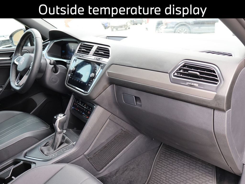 Certified 2023 Volkswagen Tiguan SE R-Line FWD image 14
