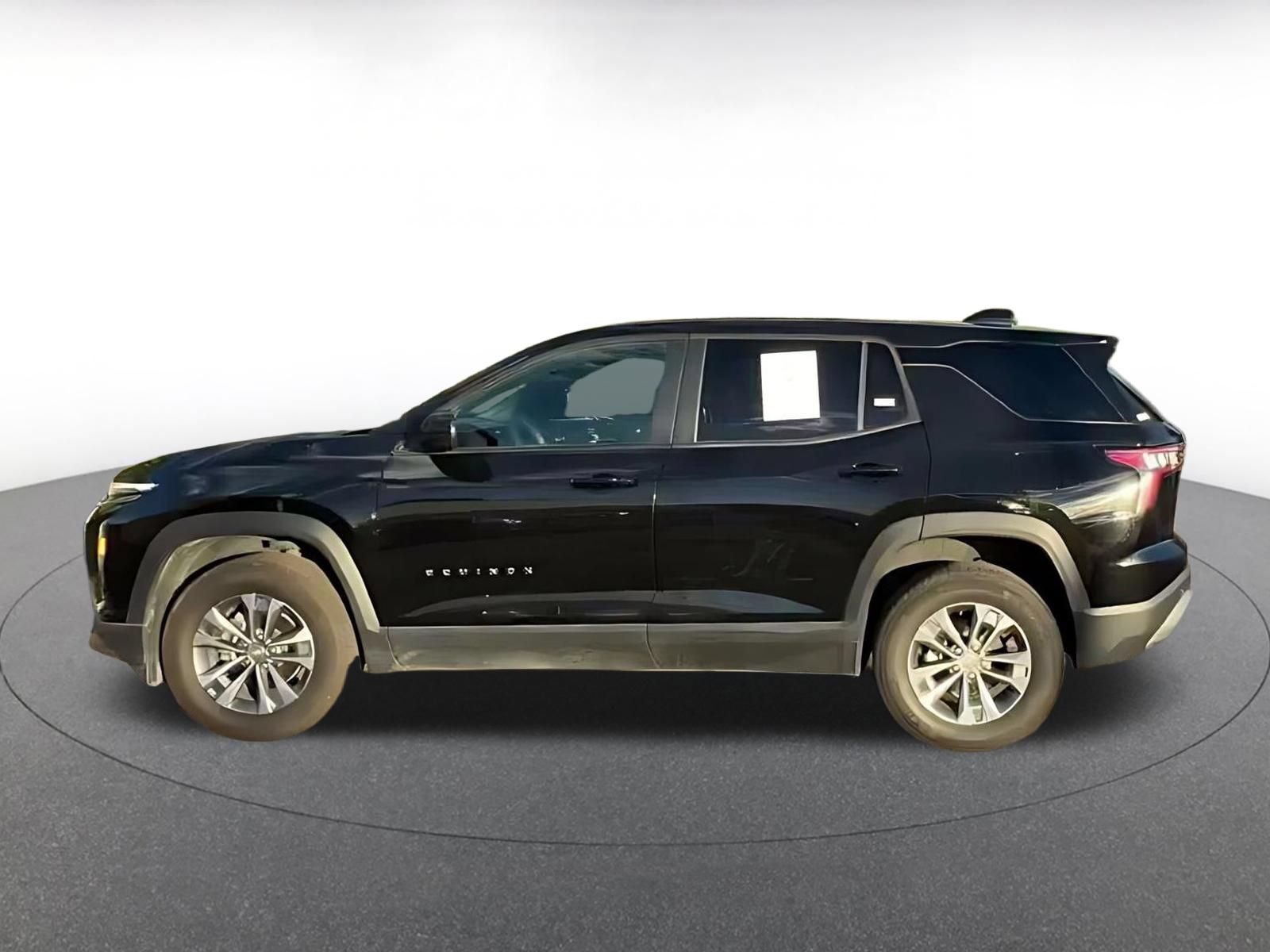 Used 2025 Chevrolet Equinox LT AWD/4WD image 7