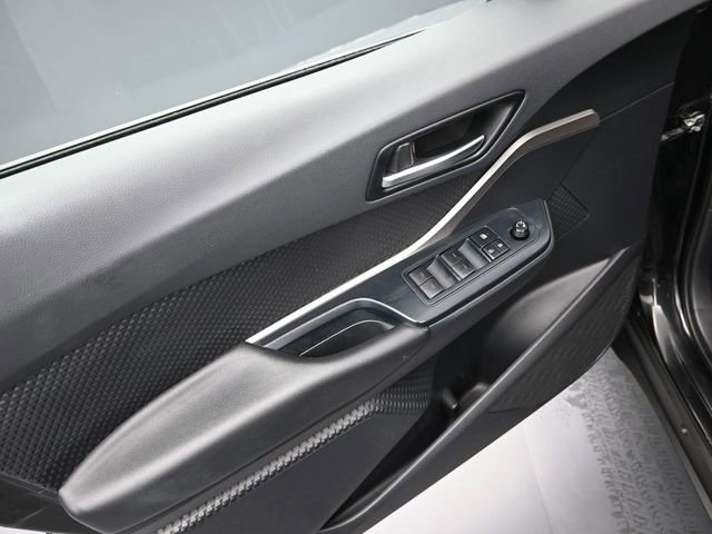 Certified 2021 Toyota C-HR LE image 17