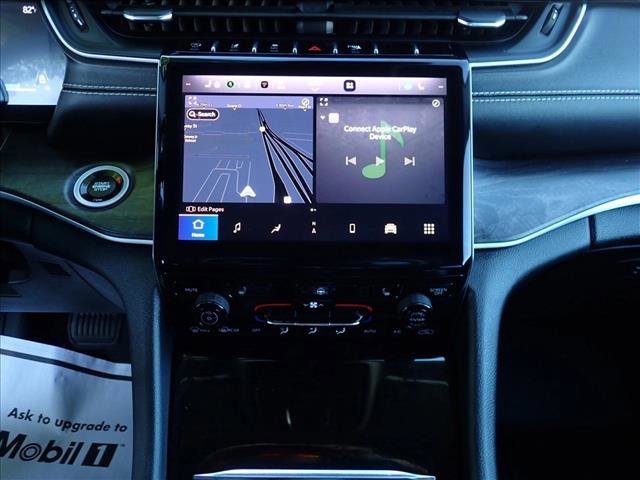 Used 2022 Jeep Grand Cherokee Limited image 19