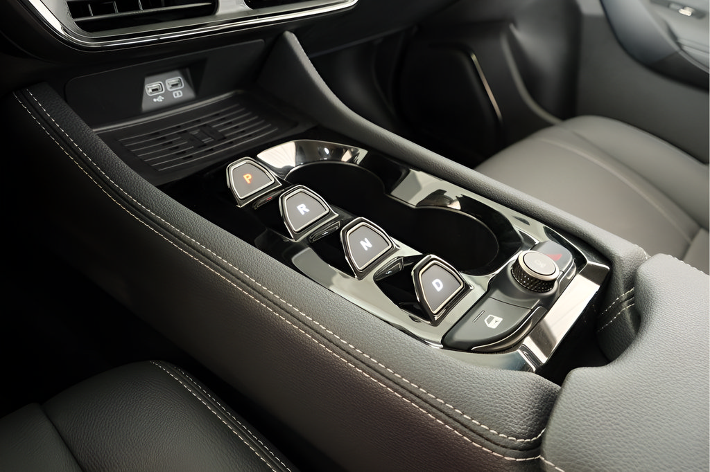 New 2025 VinFast VF 8 Eco AWD/4WD image 10