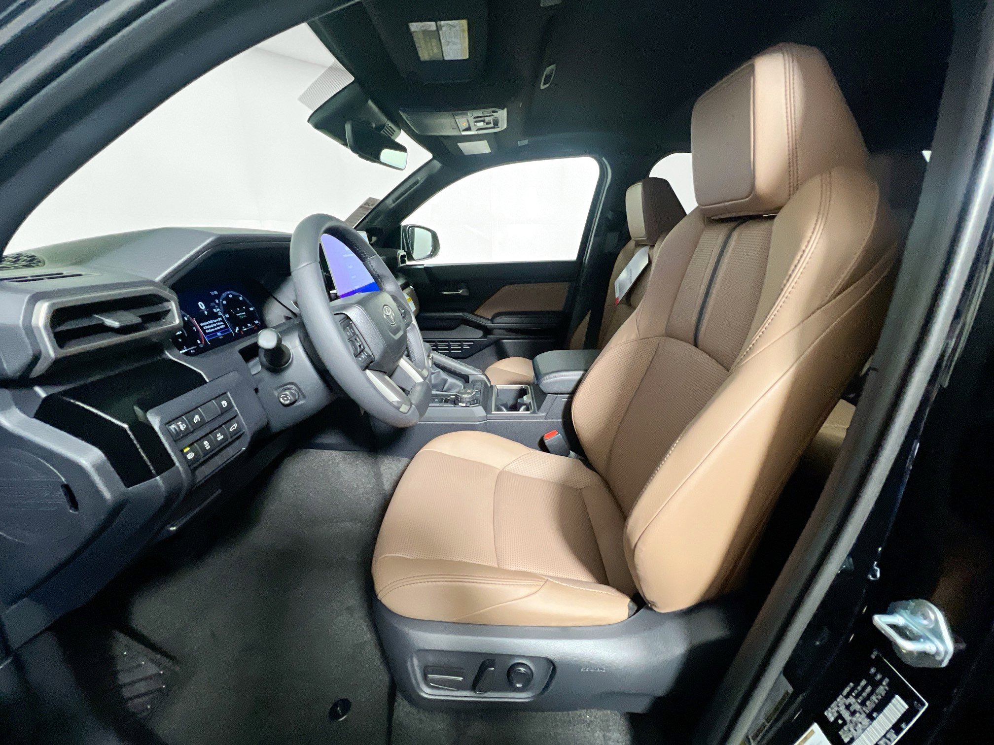 New 2026 Toyota 4Runner Limited AWD/4WD image 14