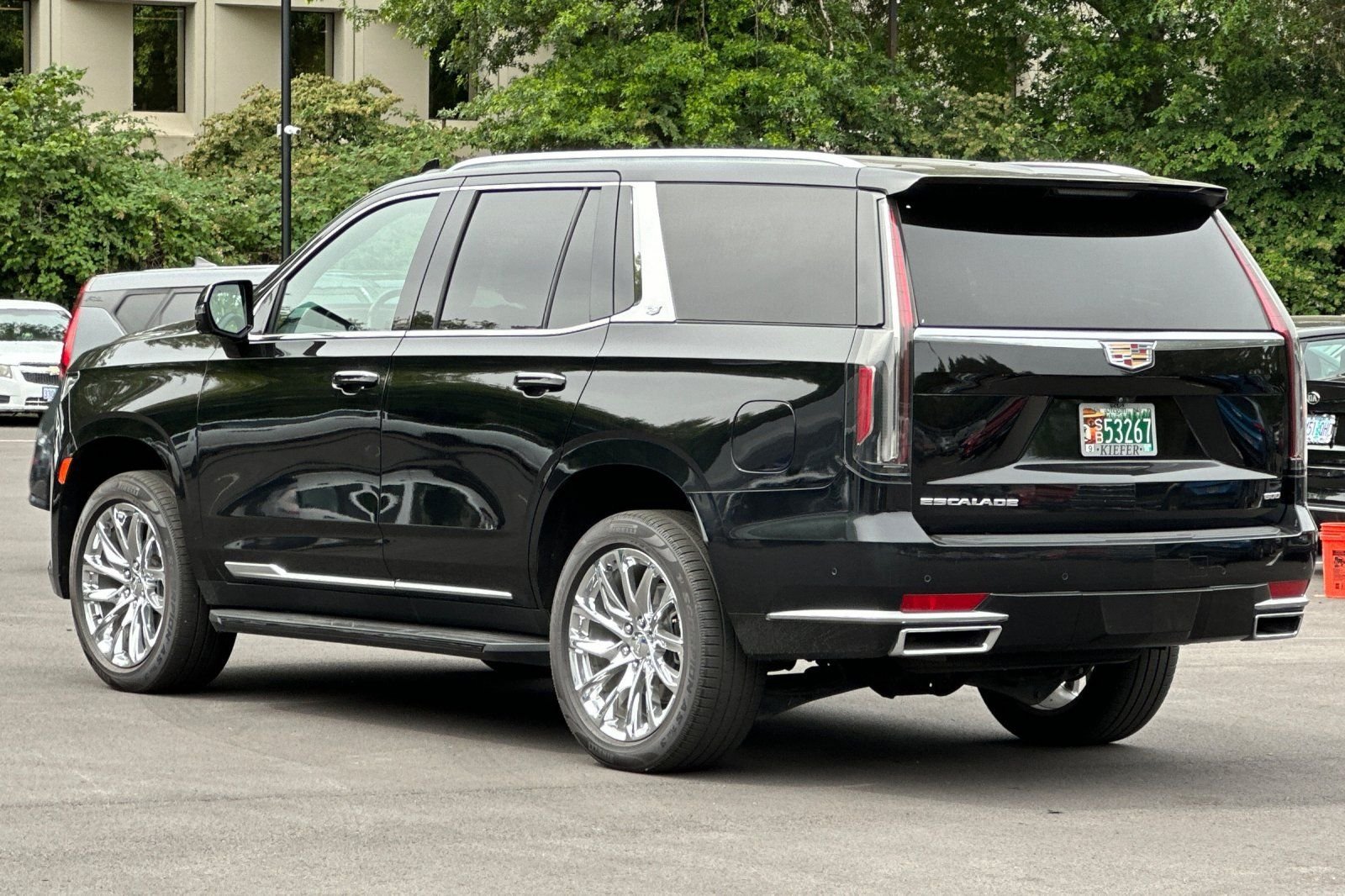 Used 2023 Cadillac Escalade Premium Luxury Platinum AWD/4WD image 6