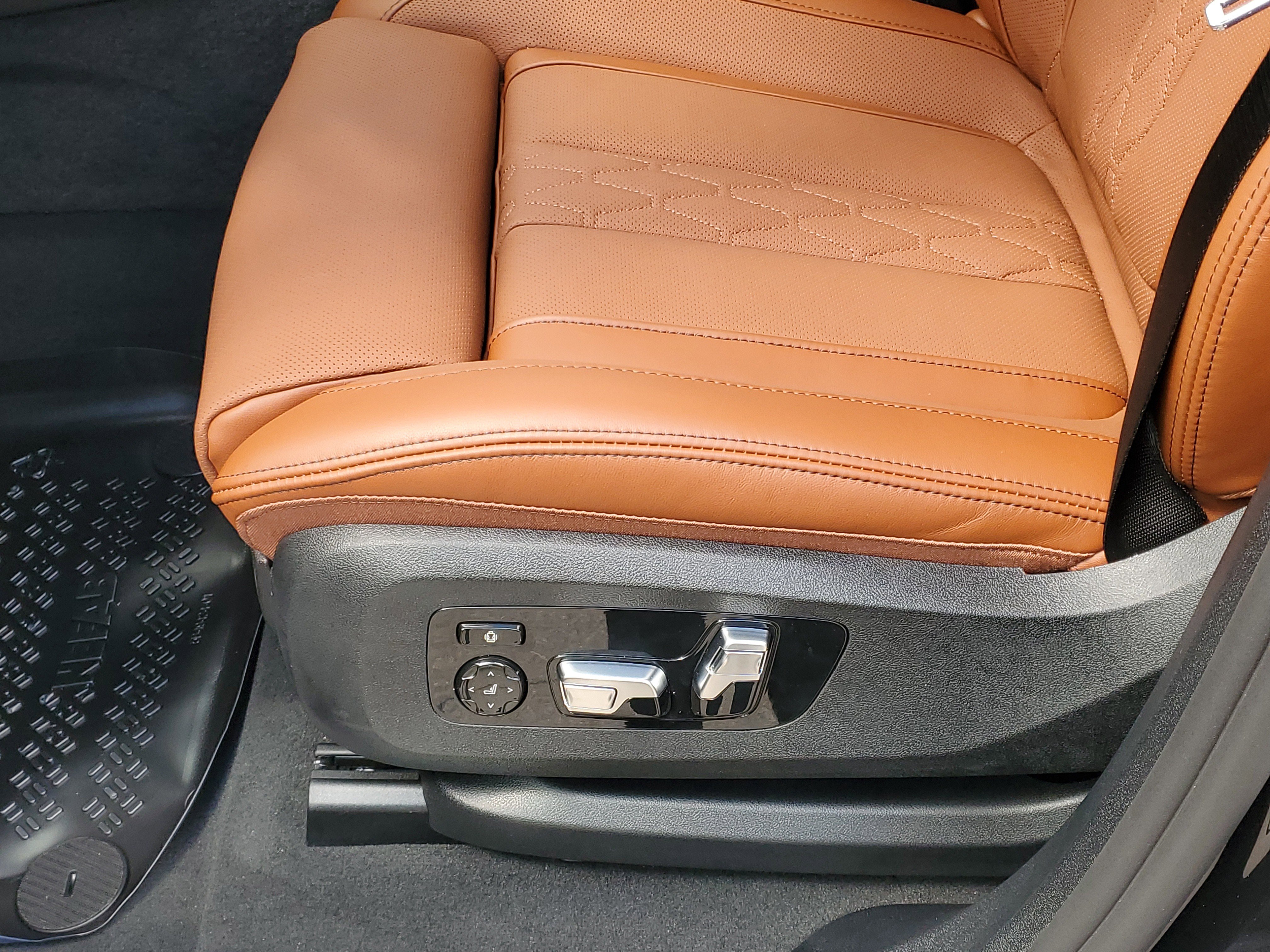 New 2027 BMW X6 M60i AWD/4WD image 9