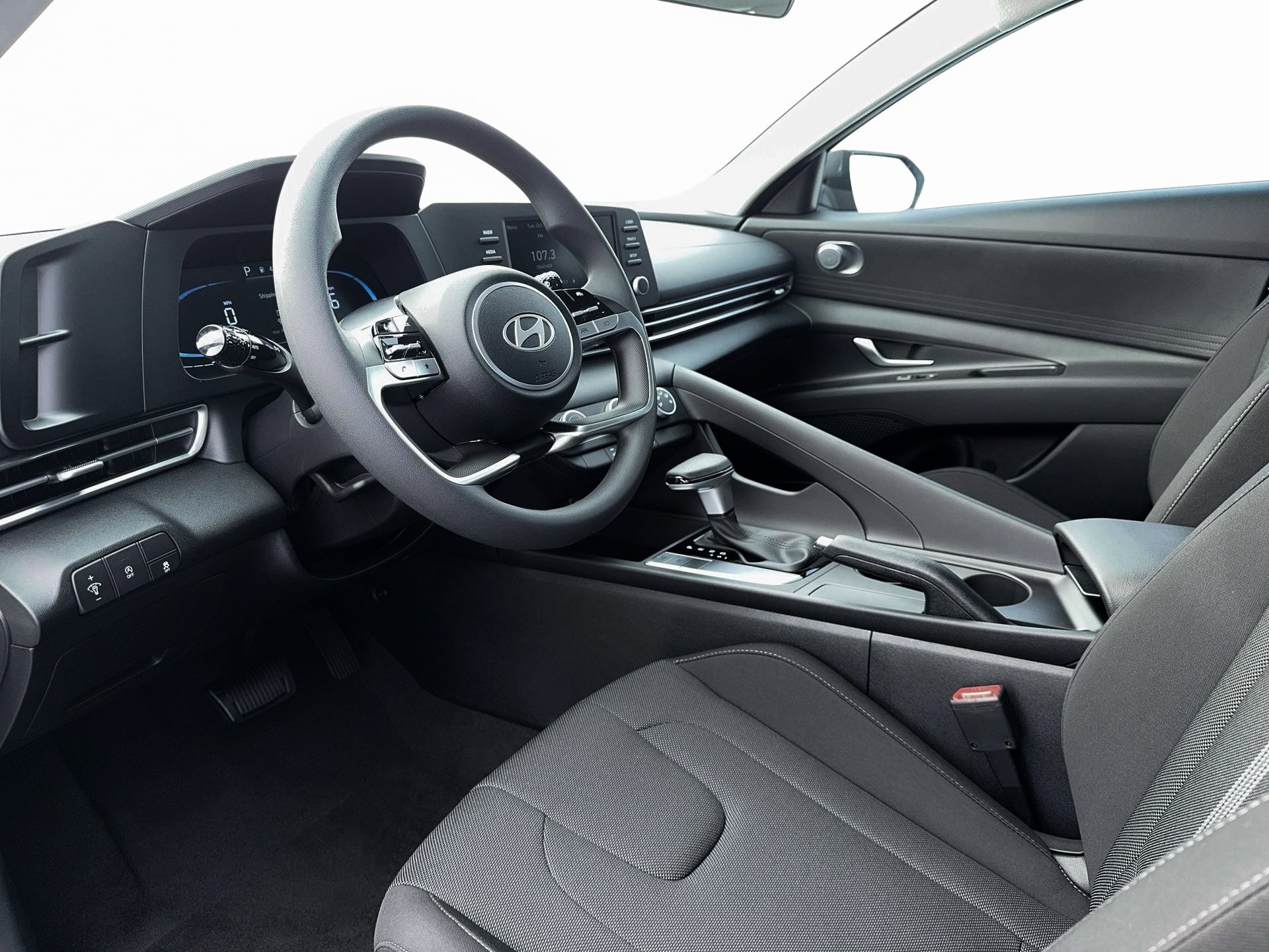 New 2026 Hyundai Elantra SE FWD image 14