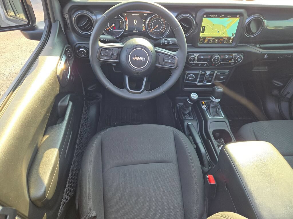 Used 2023 Jeep Wrangler Unlimited Sport AWD/4WD image 24