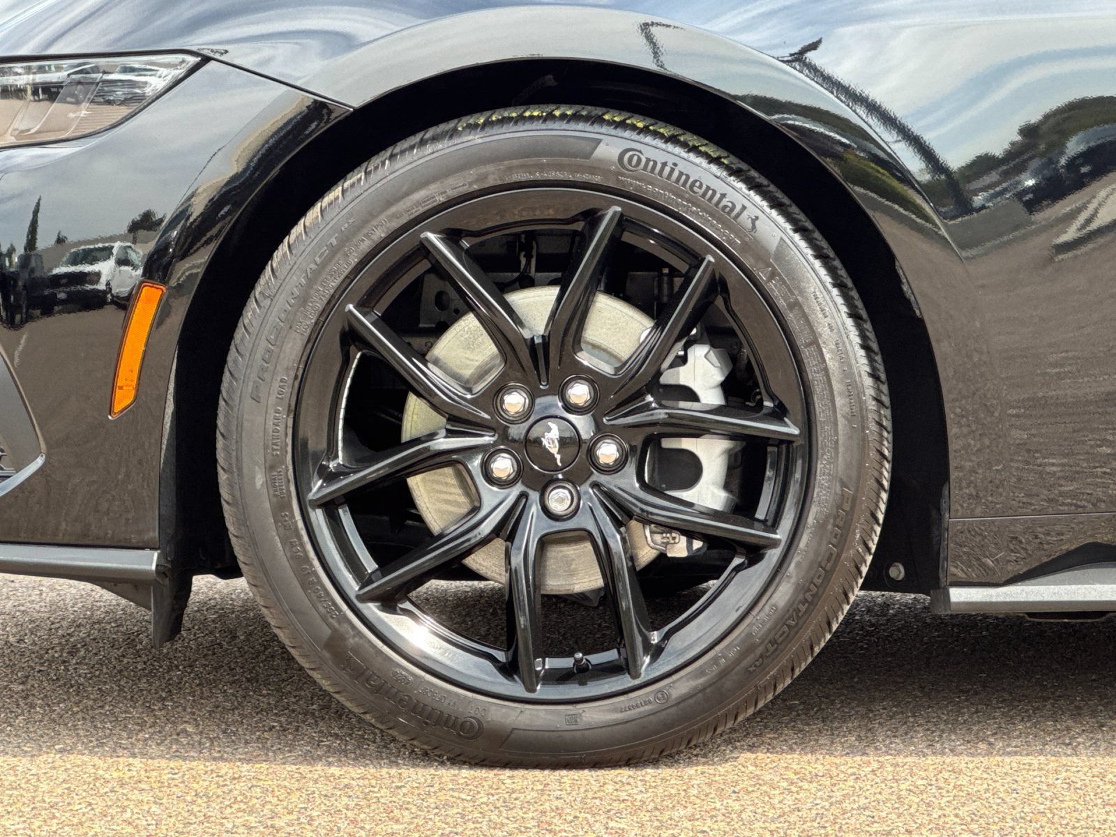 Used 2025 Ford Mustang Premium RWD image 37