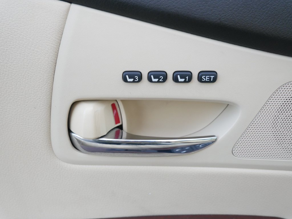 Used 2013 Lexus RX 350 AWD w/ Navigation Pkg image 16