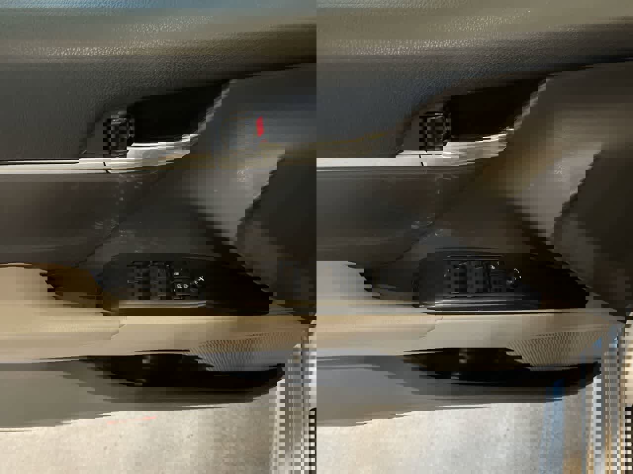 Used 2022 Toyota Camry SE image 13