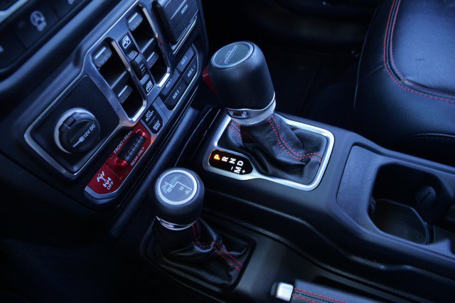 Used 2021 Jeep Gladiator Rubicon AWD/4WD image 24