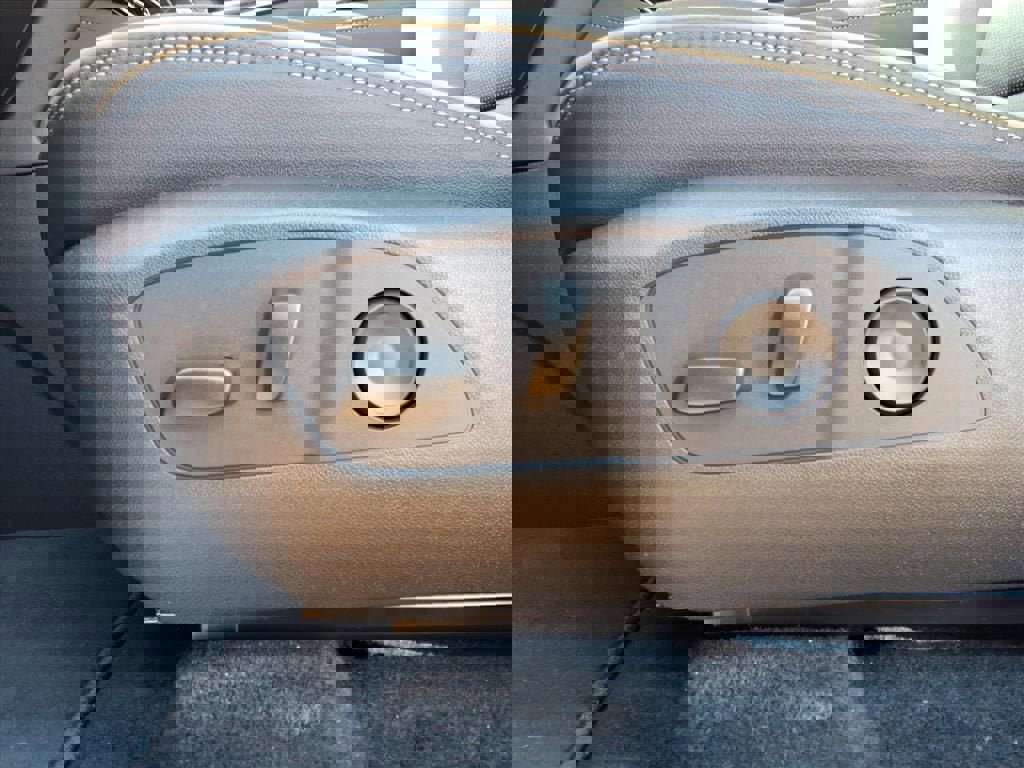 New 2026 Chevrolet Traverse High Country image 19