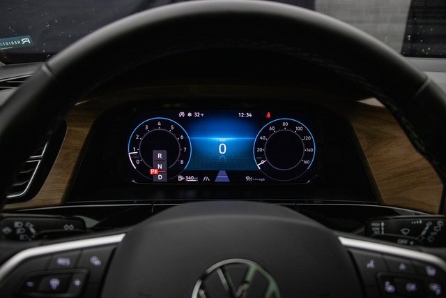 Used 2024 Volkswagen Atlas SE image 33