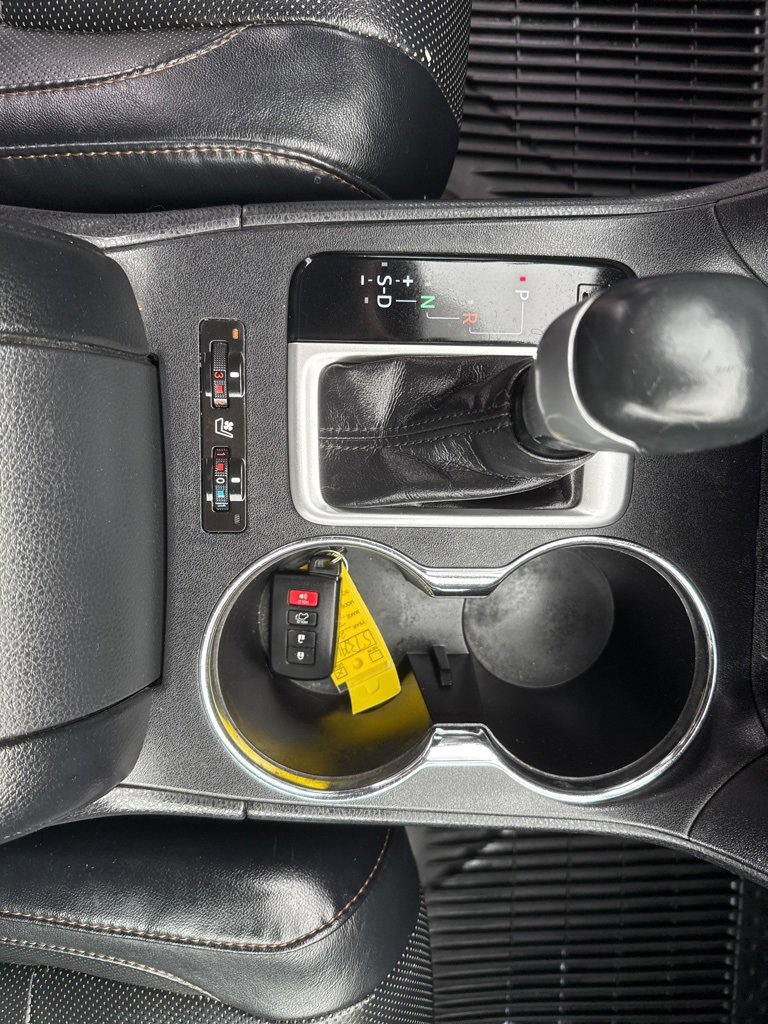 Used 2018 Toyota Highlander Limited Platinum image 39