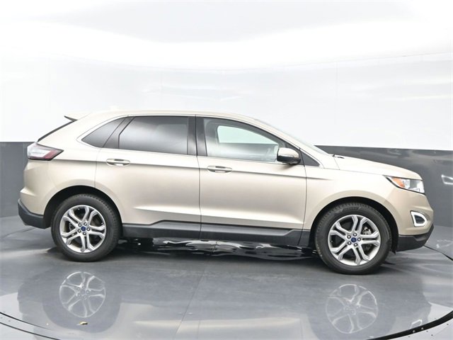 Used 2017 Ford Edge Titanium w/ Equipment Group 301A image 7