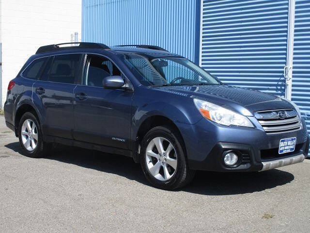 Used 2013 Subaru Outback 3.6R Limited w/ Moonroof Pkg