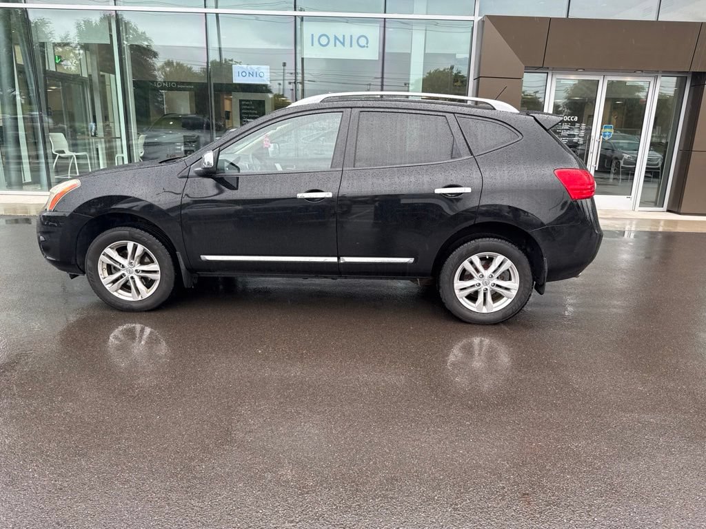 Used 2015 Nissan Rogue S w/ Convenience Package AWD/4WD image 8