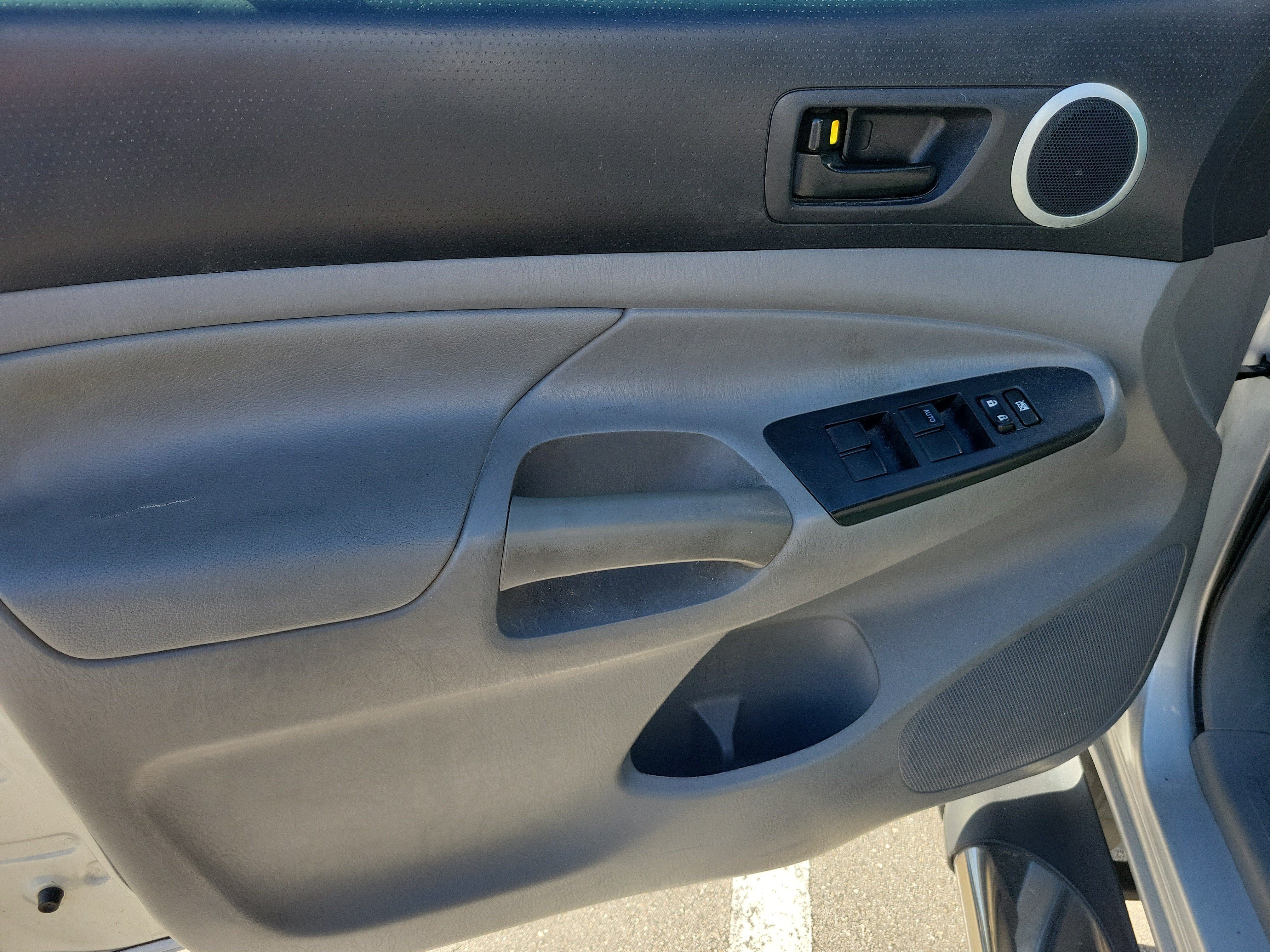 Used 2012 Toyota Tacoma PreRunner w/ TRD Sport Pkg RWD image 20