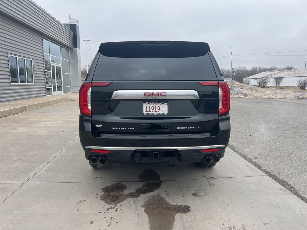 Used 2021 GMC Yukon Denali w/ Denali Premium Package image 6