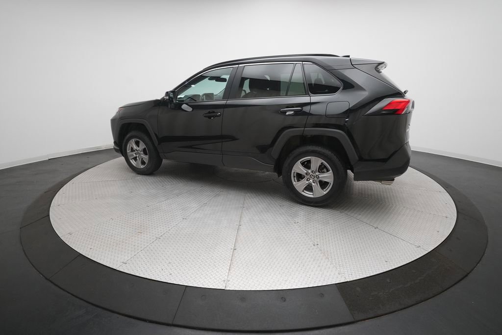 Used 2025 Toyota RAV4 XLE image 15